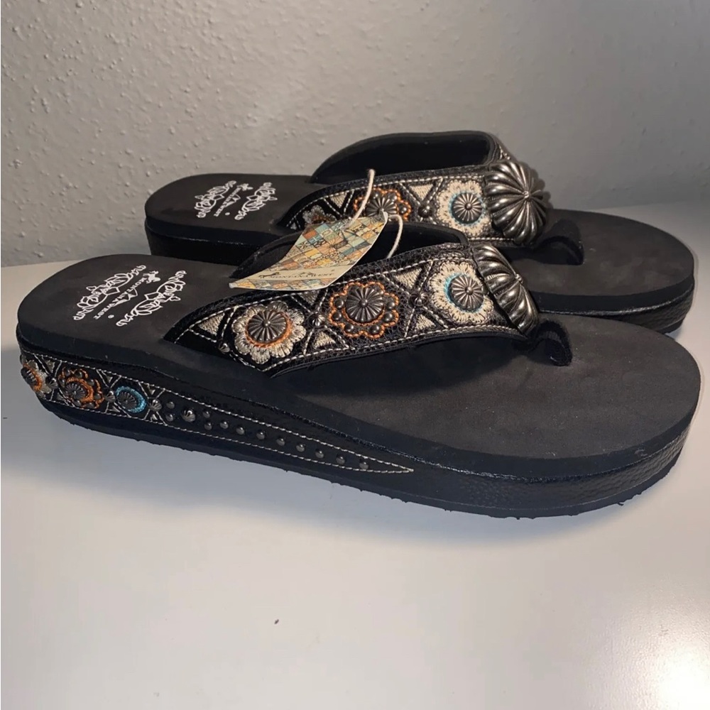 Montana Western Black Wedge Sandals Concho Embroidered Womens Size 11 NWOB